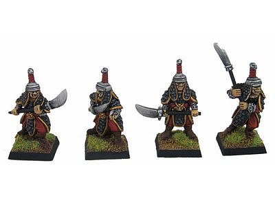 GFR0116 - Chaos Queen's Black Guard (4) 