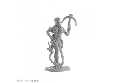 04046 Syndra Cauvadinard, Huntress 