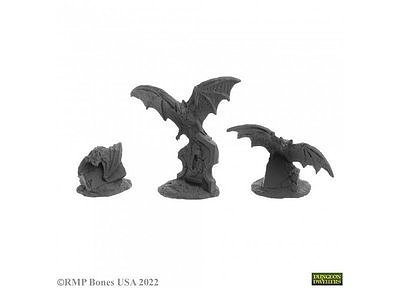 07058 Giant Bats (3) (44040) 