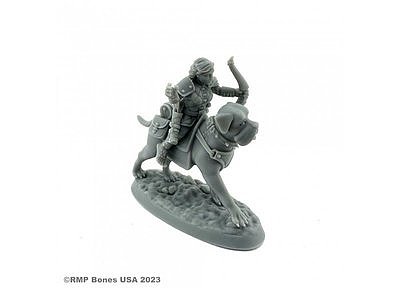 07115 Female Halfling Dog Rider 