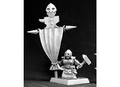 14531: Dwarf Standard Bearer 